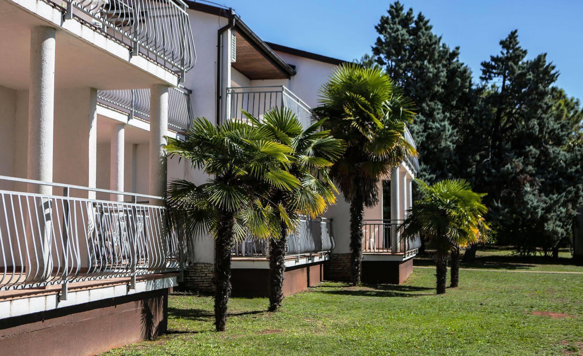 Ai Pini Medulin Resort Eksteriør bilde